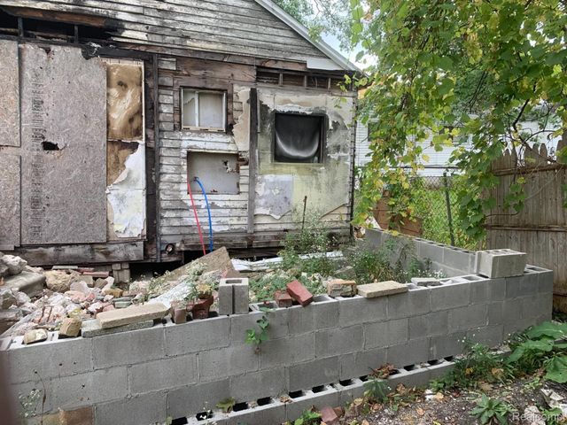 5800 Radnor Street, Detroit, MI 48224