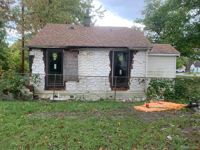 5800 Radnor Street, Detroit, MI 48224