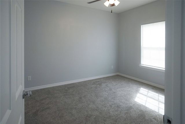 816 West Chase Street, Navasota, TX 77868