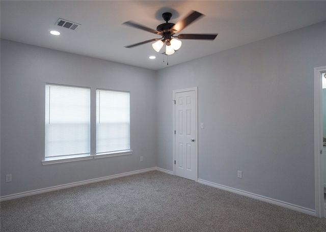 816 West Chase Street, Navasota, TX 77868