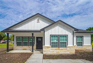 816 West Chase Street, Navasota, TX 77868