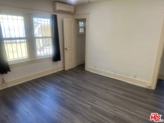 5850 Arlington Avenue, Los Angeles, CA 90043