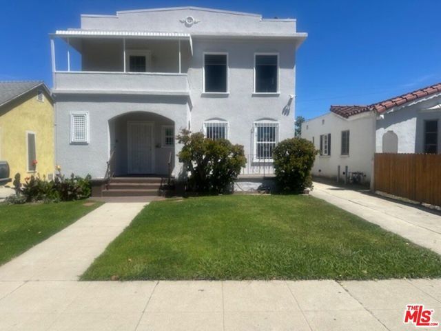 5850 Arlington Avenue, Los Angeles, CA 90043