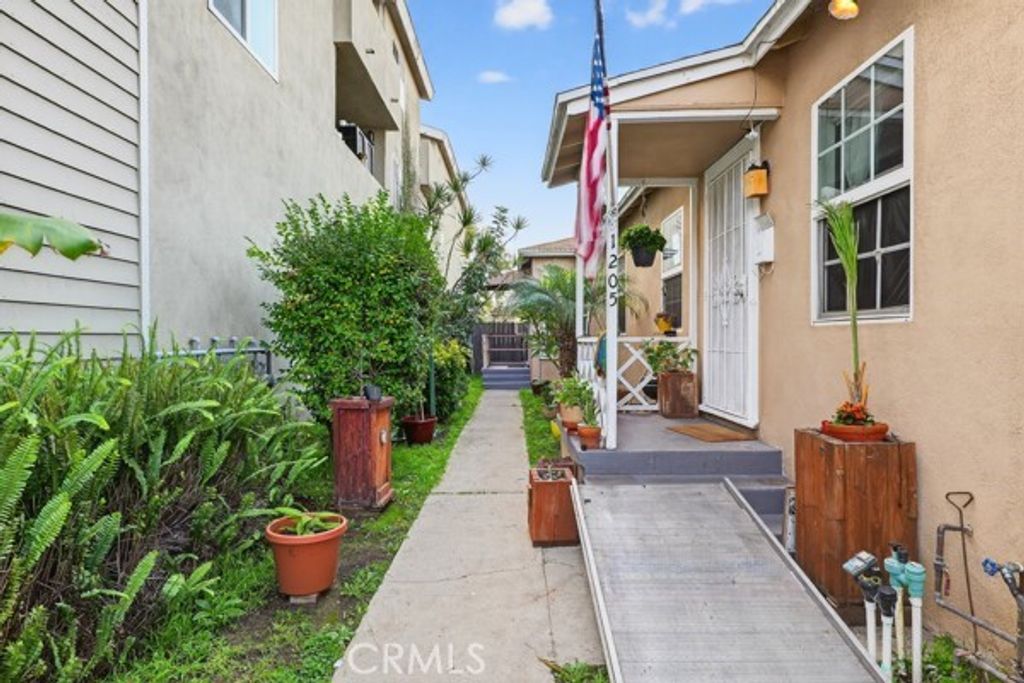 1205 Belmont, Long Beach, CA 90804