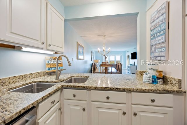 21 S Forest Beach Dr Apt 102, Hilton Head Island, SC 29928