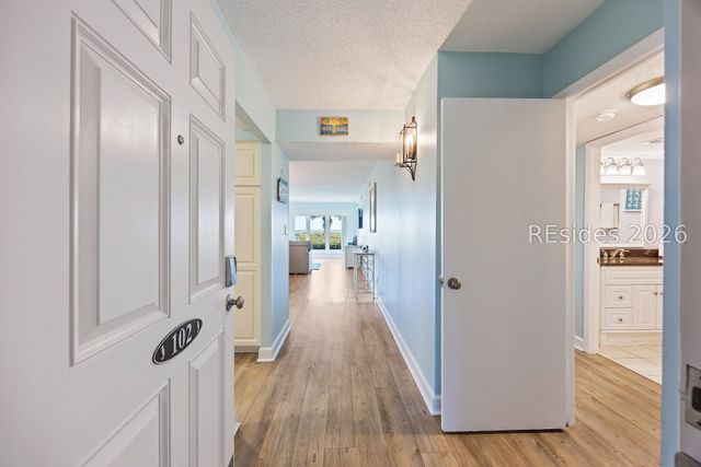 21 S Forest Beach Dr Apt 102, Hilton Head Island, SC 29928