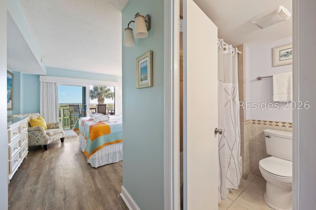 21 S Forest Beach Dr Apt 102, Hilton Head Island, SC 29928