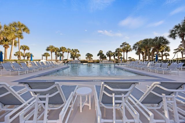 21 S Forest Beach Dr Apt 102, Hilton Head Island, SC 29928