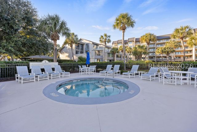 21 S Forest Beach Dr Apt 102, Hilton Head Island, SC 29928