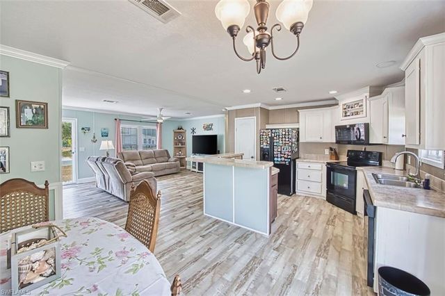 7638 Peyraud DR, North Fort Myers, FL 33917