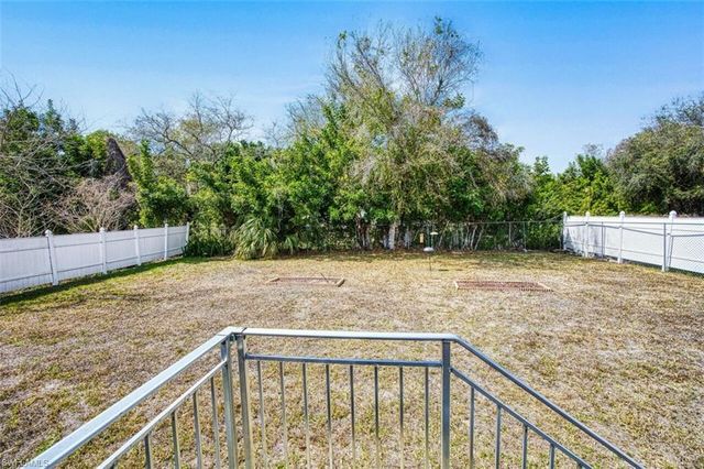 7638 Peyraud DR, North Fort Myers, FL 33917