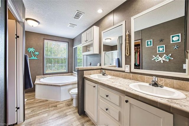 7638 Peyraud DR, North Fort Myers, FL 33917