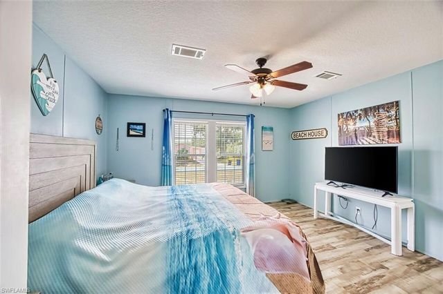 7638 Peyraud DR, North Fort Myers, FL 33917