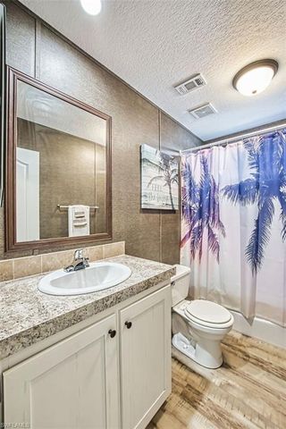 7638 Peyraud DR, North Fort Myers, FL 33917