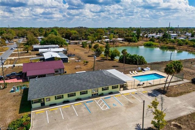 7638 Peyraud DR, North Fort Myers, FL 33917