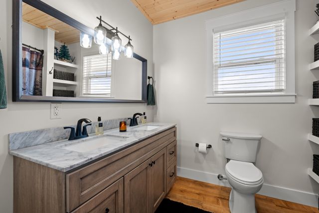 1447 W Beaverdam Rd, Centerville, TN 37033