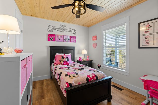 1447 W Beaverdam Rd, Centerville, TN 37033