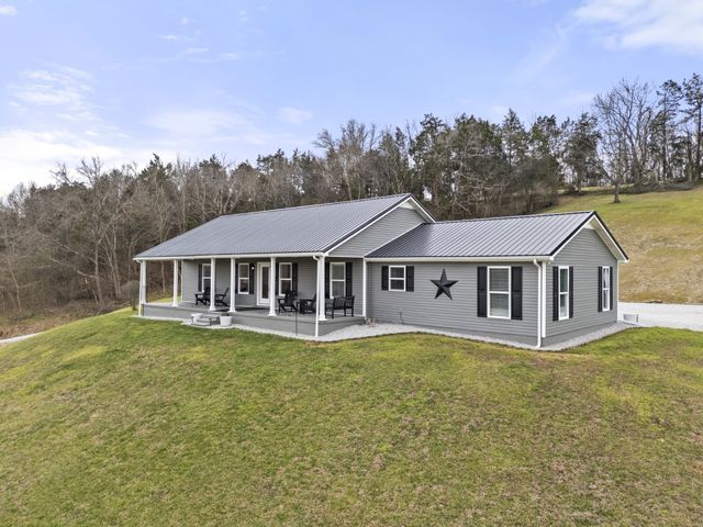 1447 W Beaverdam Rd, Centerville, TN 37033