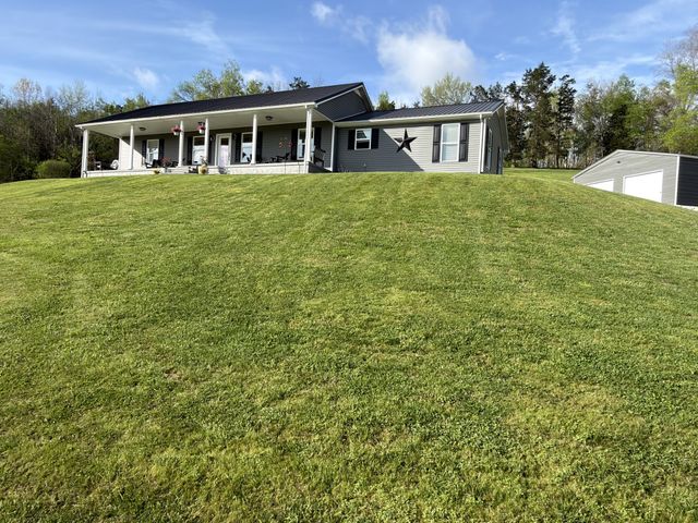 1447 W Beaverdam Rd, Centerville, TN 37033