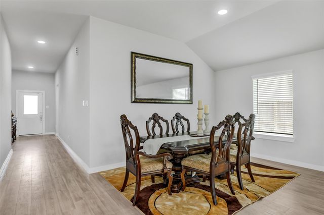 26268 Astral Way, La Marque, TX 77568