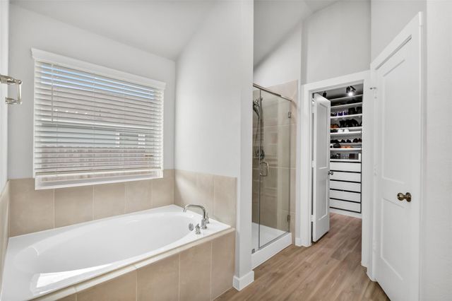 26268 Astral Way, La Marque, TX 77568