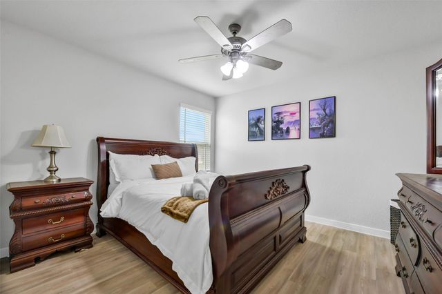 26268 Astral Way, La Marque, TX 77568