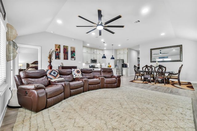 26268 Astral Way, La Marque, TX 77568