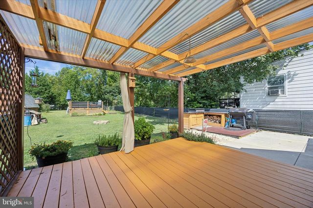 2648 OGDEN AVE, Upper Chichester, PA 19061