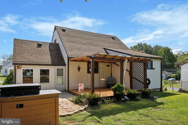 2648 OGDEN AVE, Upper Chichester, PA 19061