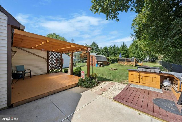 2648 OGDEN AVE, Upper Chichester, PA 19061