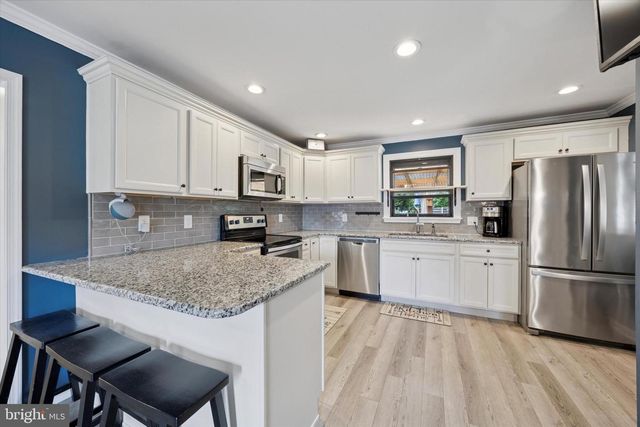 2648 OGDEN AVE, Upper Chichester, PA 19061
