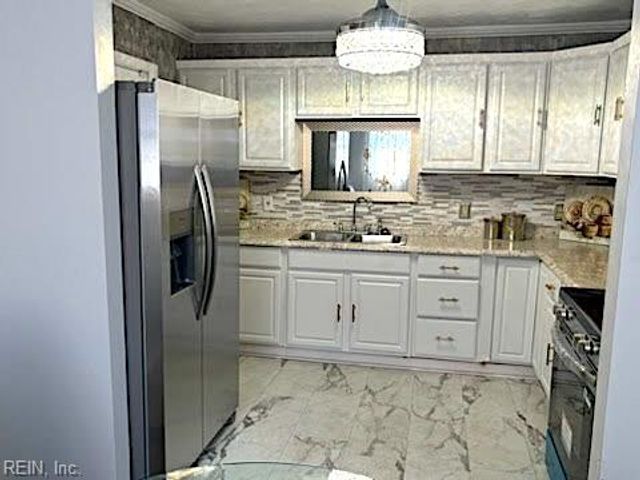 637 44th ST, Newport News, VA 23607