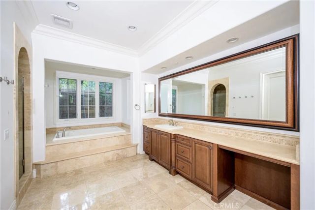 41 Pacific Mist, Newport Coast, CA 92657