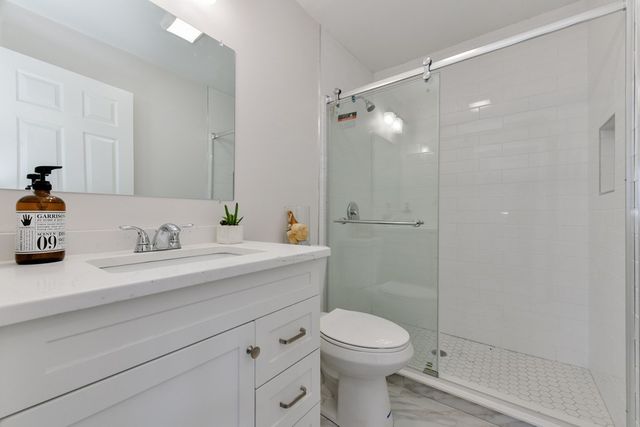 224 Newbury Ave 1, Quincy, MA 02171