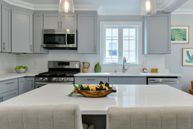 224 Newbury Ave 1, Quincy, MA 02171