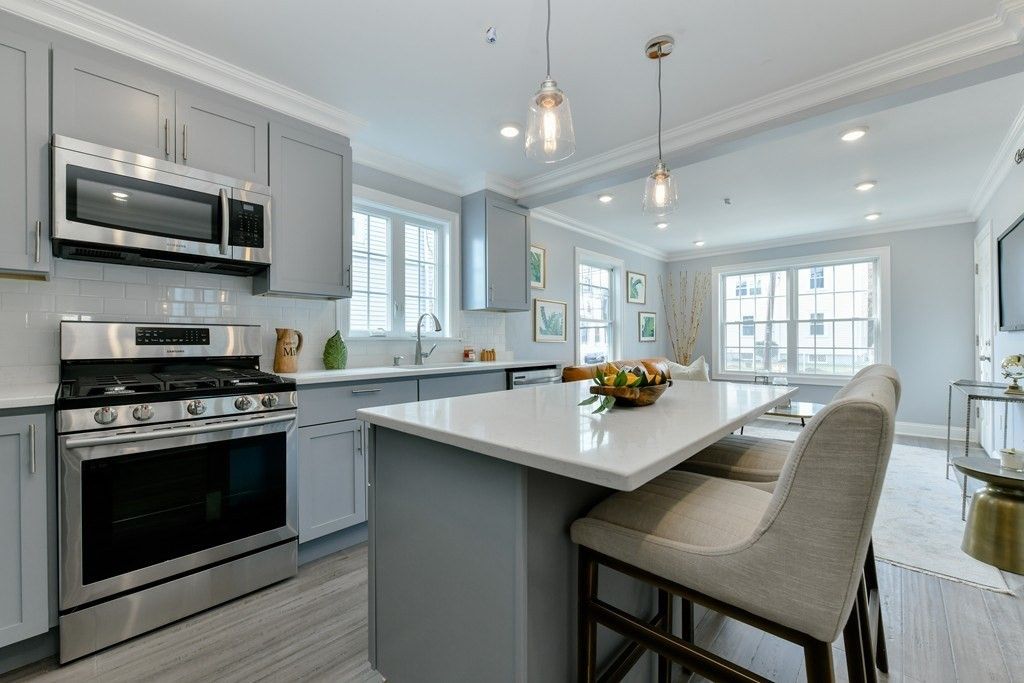 224 Newbury Ave 1, Quincy, MA 02171