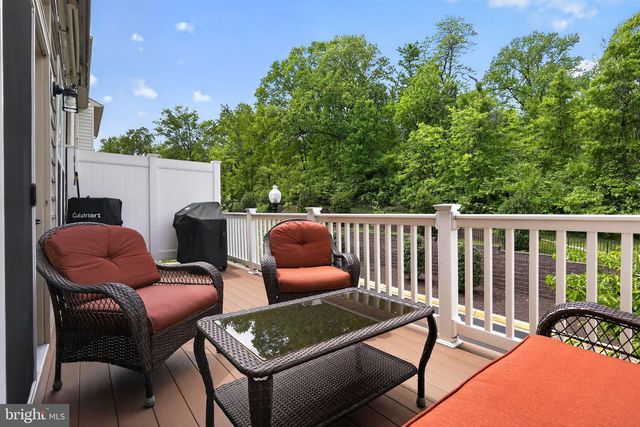 2526 BALDWIN CRES NE, Washington, DC 20018