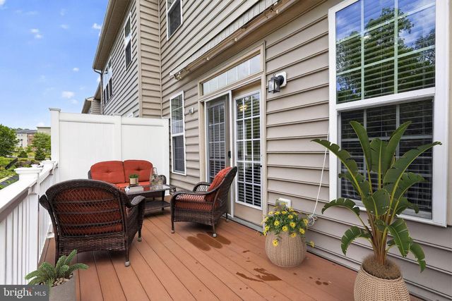 2526 BALDWIN CRES NE, Washington, DC 20018