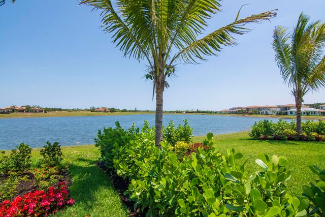 713 SE Fascino Circle, Port St. Lucie, Port St Lucie, FL 34984