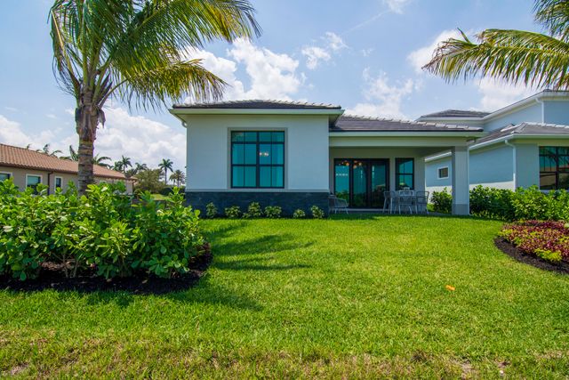 713 SE Fascino Circle, Port St. Lucie, Port St Lucie, FL 34984