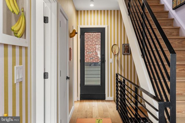 1232 LEOPARD ST, Philadelphia, PA 19125