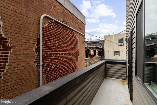 1232 LEOPARD ST, Philadelphia, PA 19125