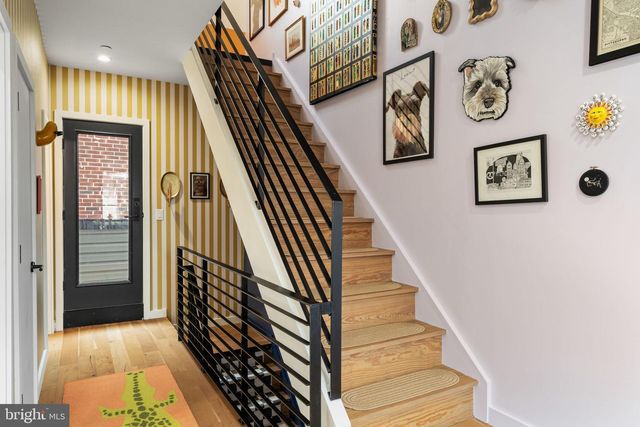 1232 LEOPARD ST, Philadelphia, PA 19125