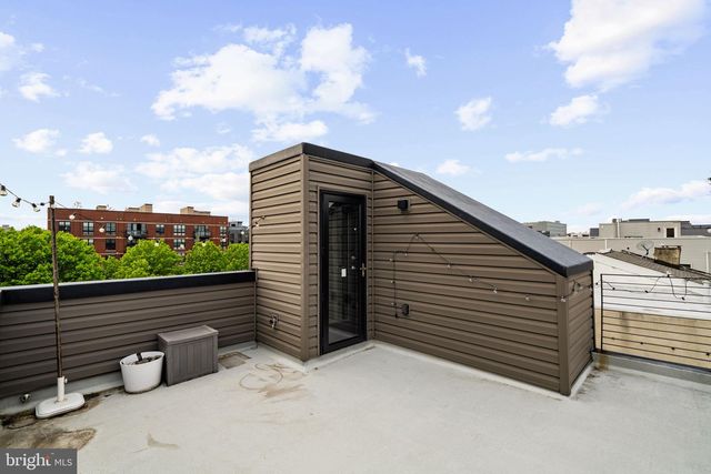 1232 LEOPARD ST, Philadelphia, PA 19125