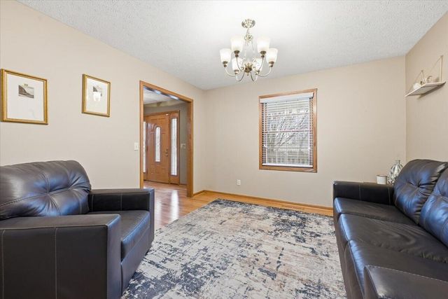 22326 HARBOR Lane, Council Bluffs, IA 51503