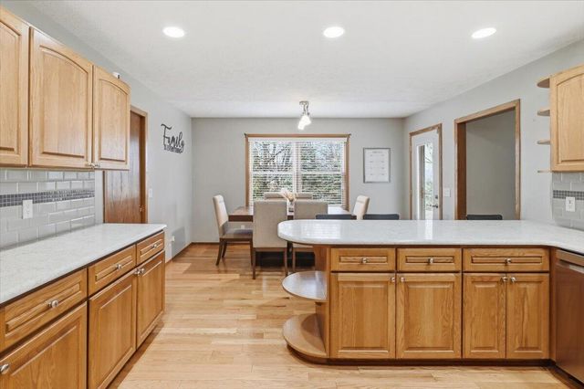 22326 HARBOR Lane, Council Bluffs, IA 51503