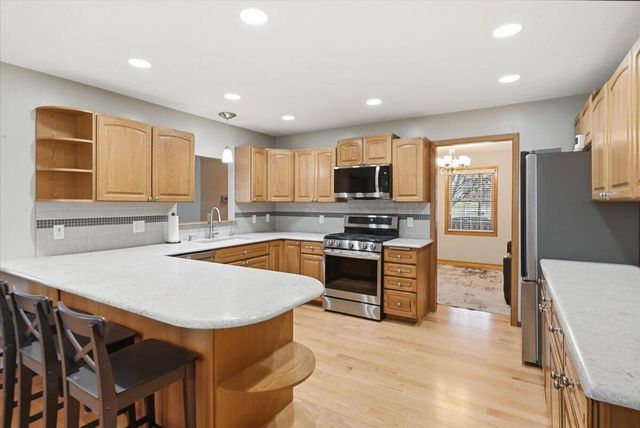 22326 HARBOR Lane, Council Bluffs, IA 51503