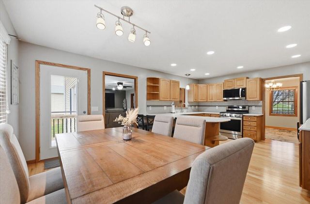 22326 HARBOR Lane, Council Bluffs, IA 51503