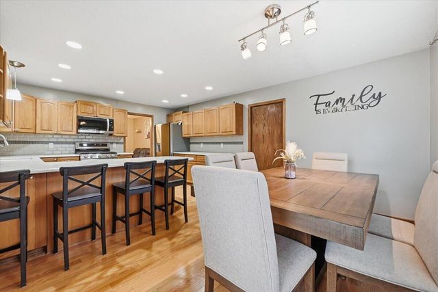 22326 HARBOR Lane, Council Bluffs, IA 51503