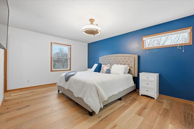 22326 HARBOR Lane, Council Bluffs, IA 51503